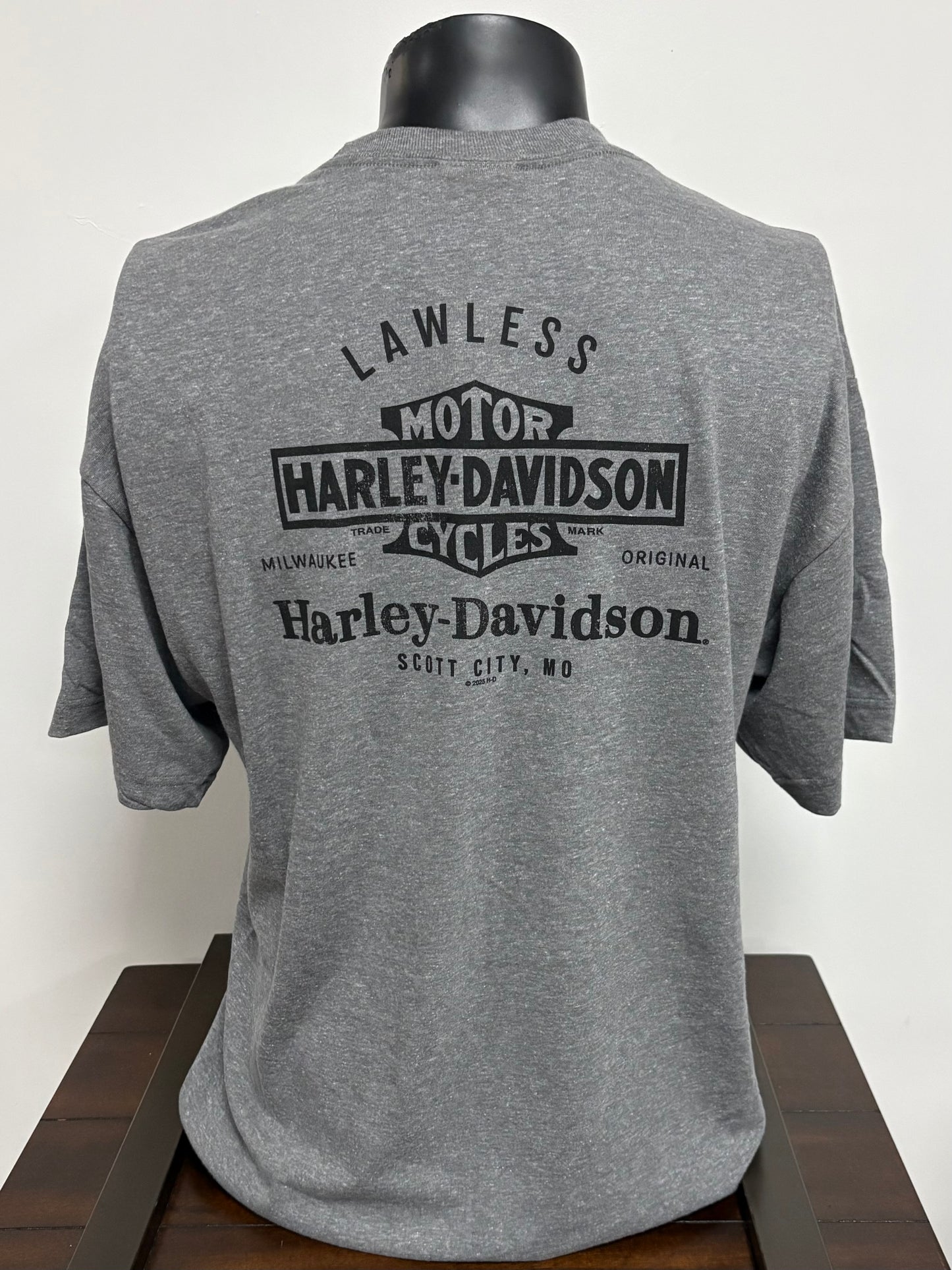 Pocketed Men's Tee