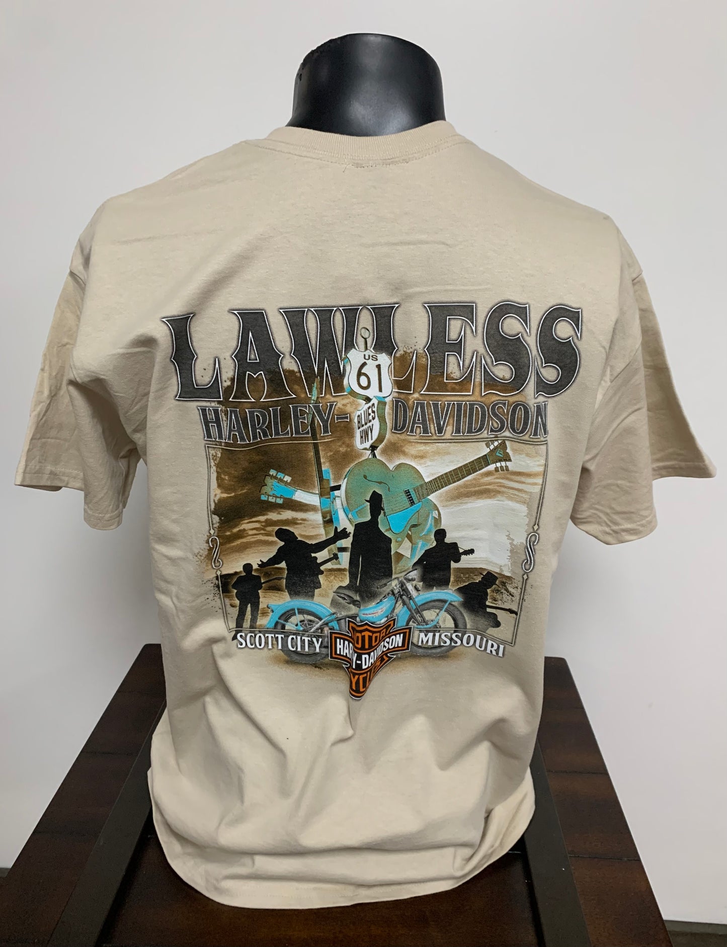 Spiked Men's Short Sleeve Pocket Tee