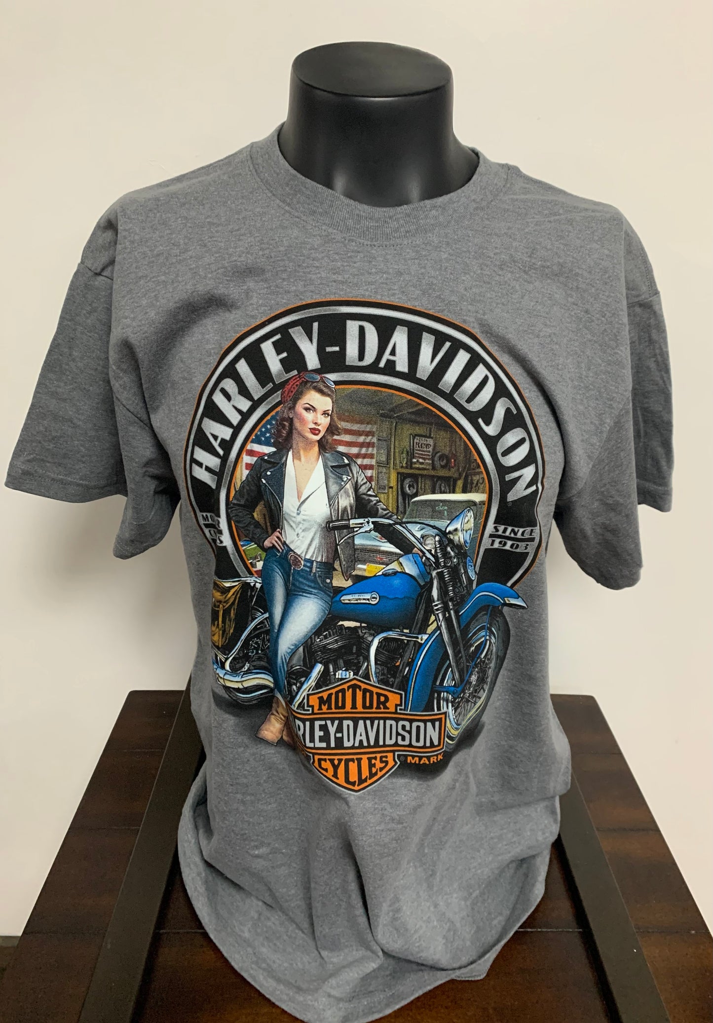 Vintage Garage Men's Short Sleeve Tee