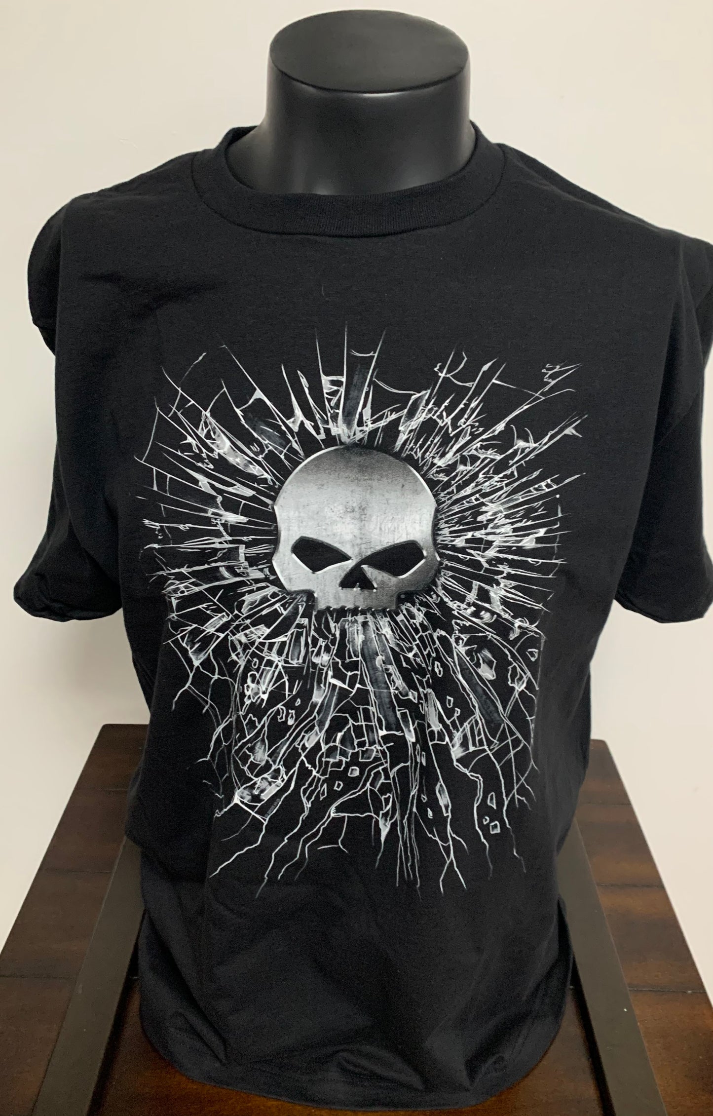 Willie G Shatter Men's Short Sleeve Tee