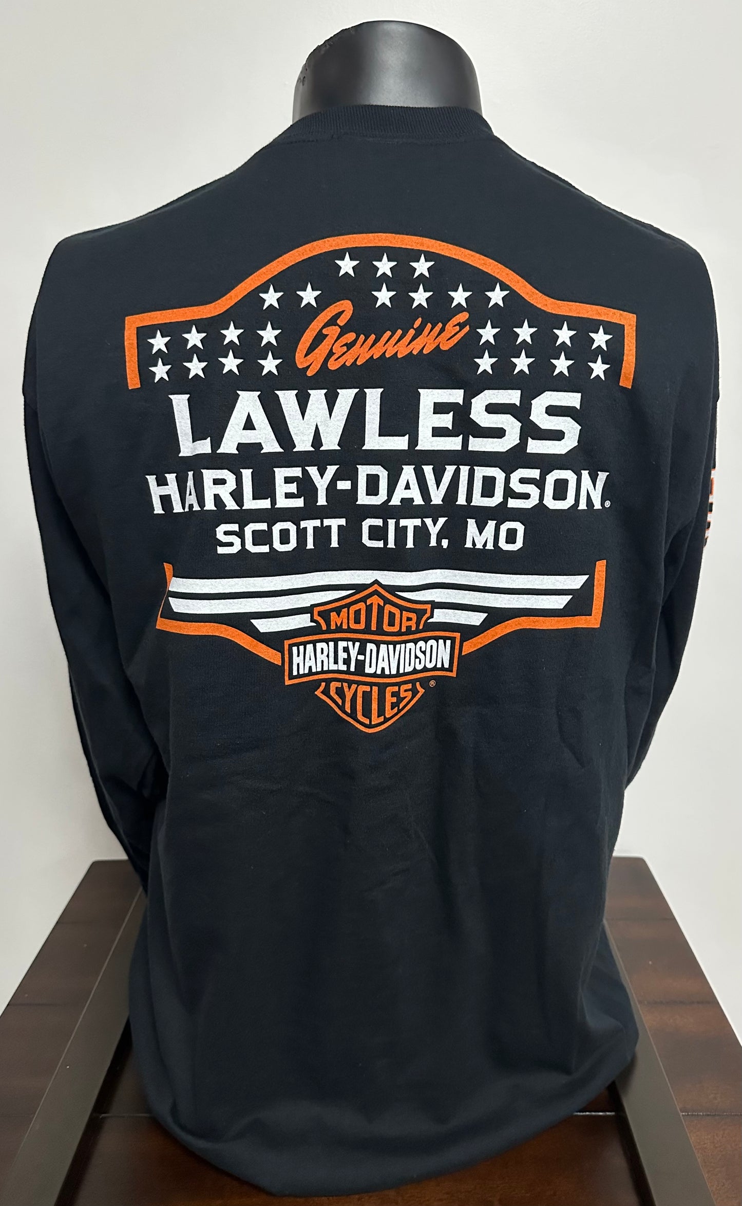 HD B&S Long Sleeve Pocket Tee