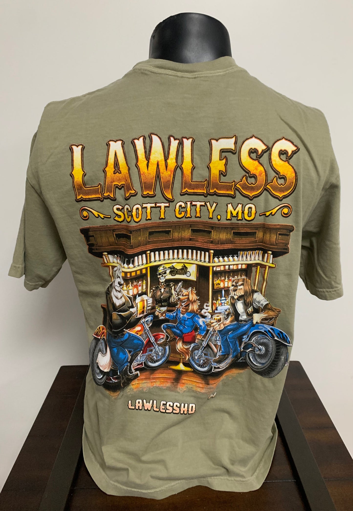 Lawless Dog Saloon Men's Short Sleeve Tee