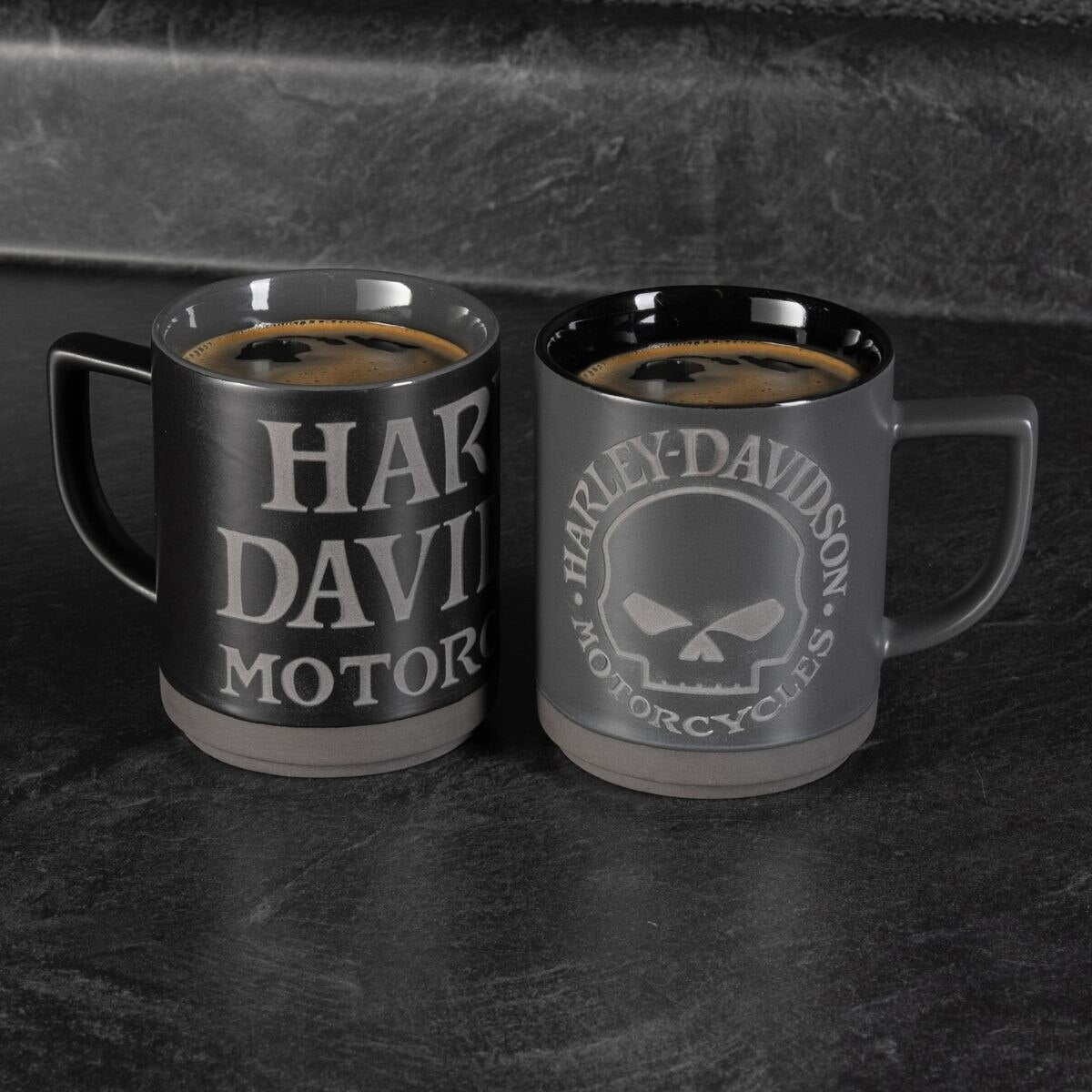 H-D Willie G. Skull Mug Set