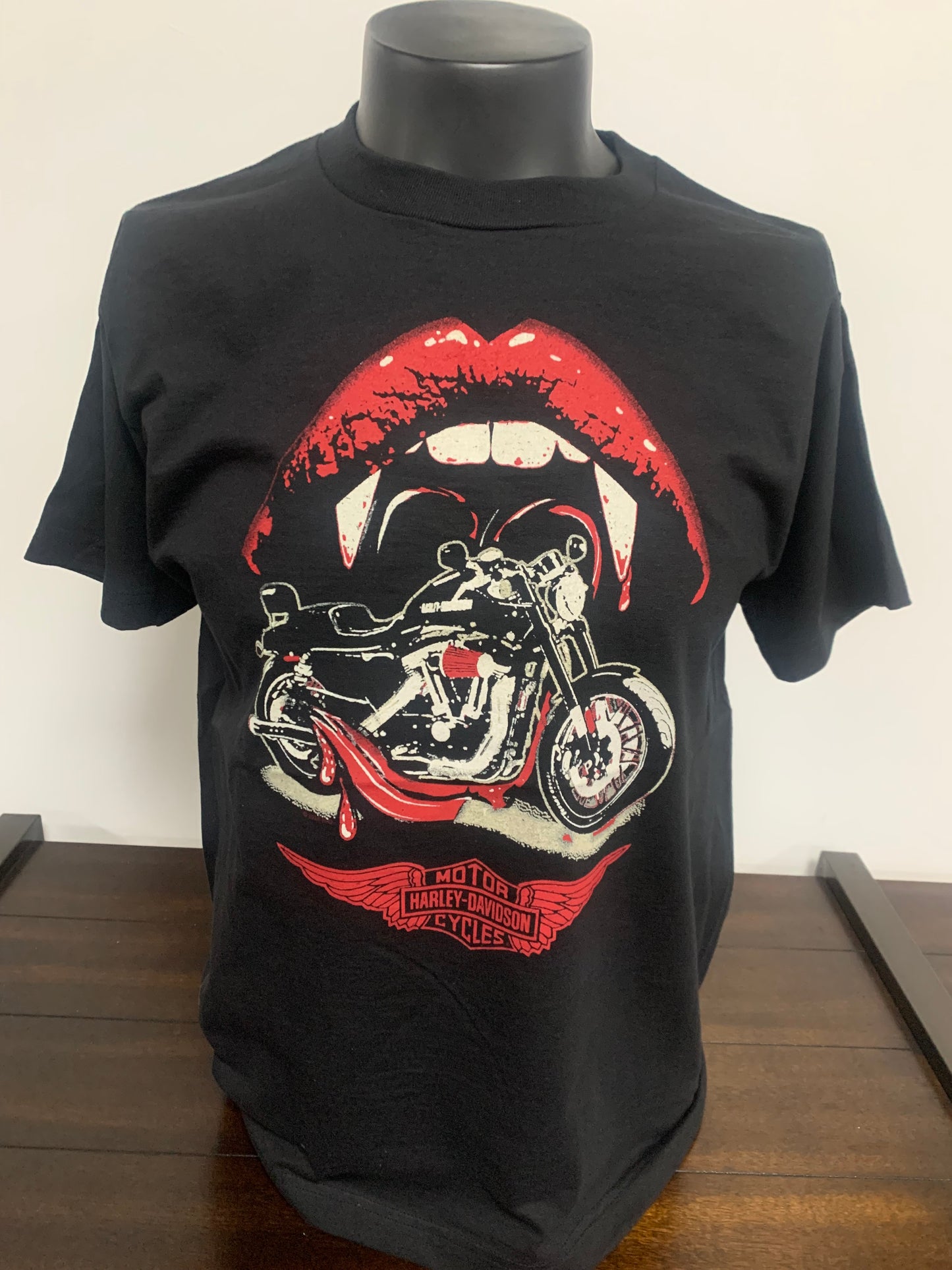 Harley Hot Lips Men's Short Sleeve Tee