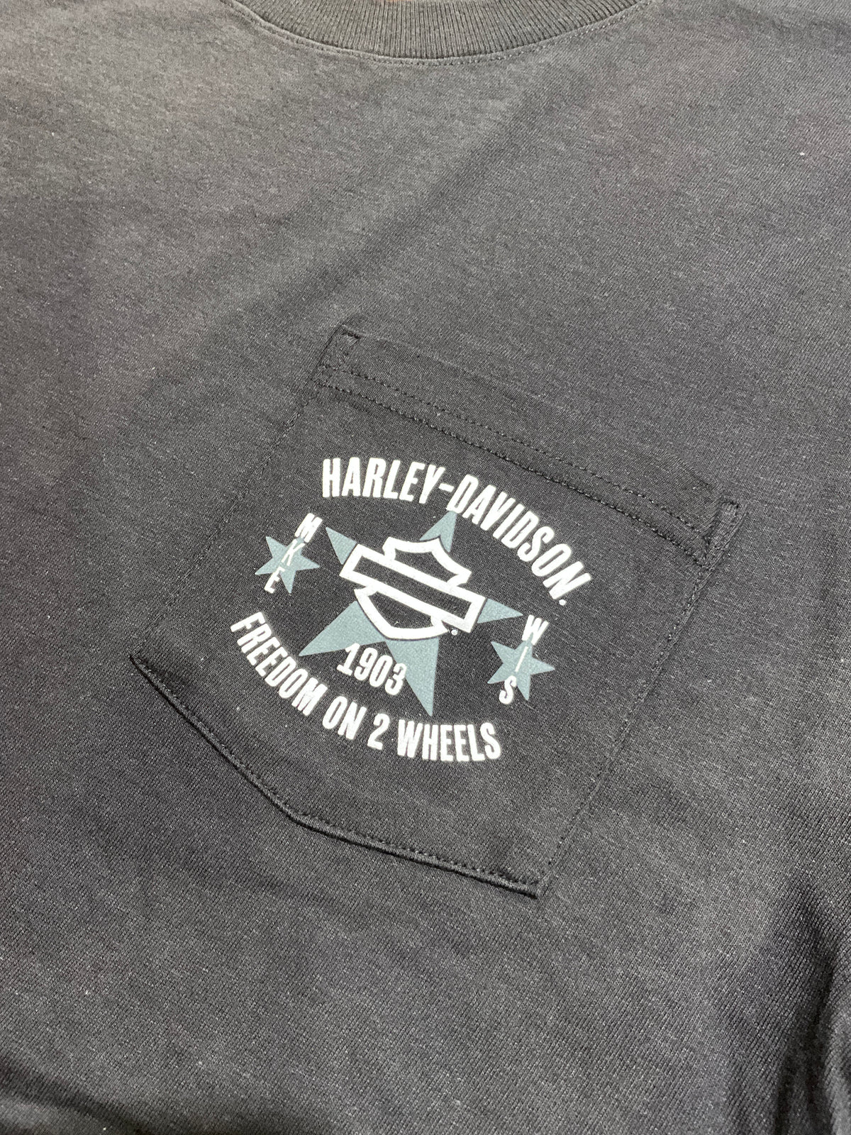 "2 Wheels" H-D Men's Short Sleeve Pocket Tee