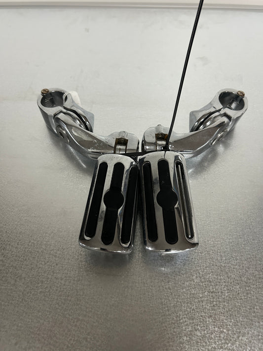HIGHWAY PEGS AND MOUNT IN CHROME