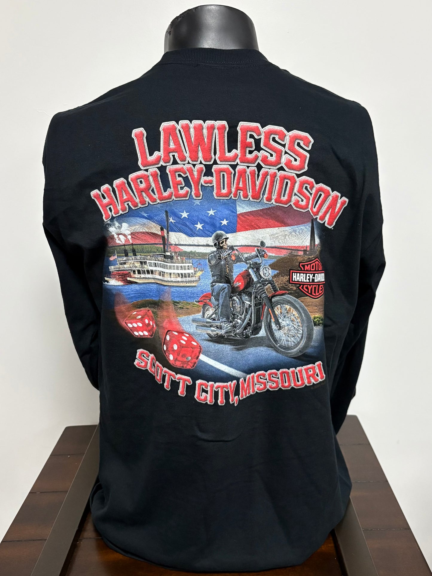 HD Wanted Long Sleeve