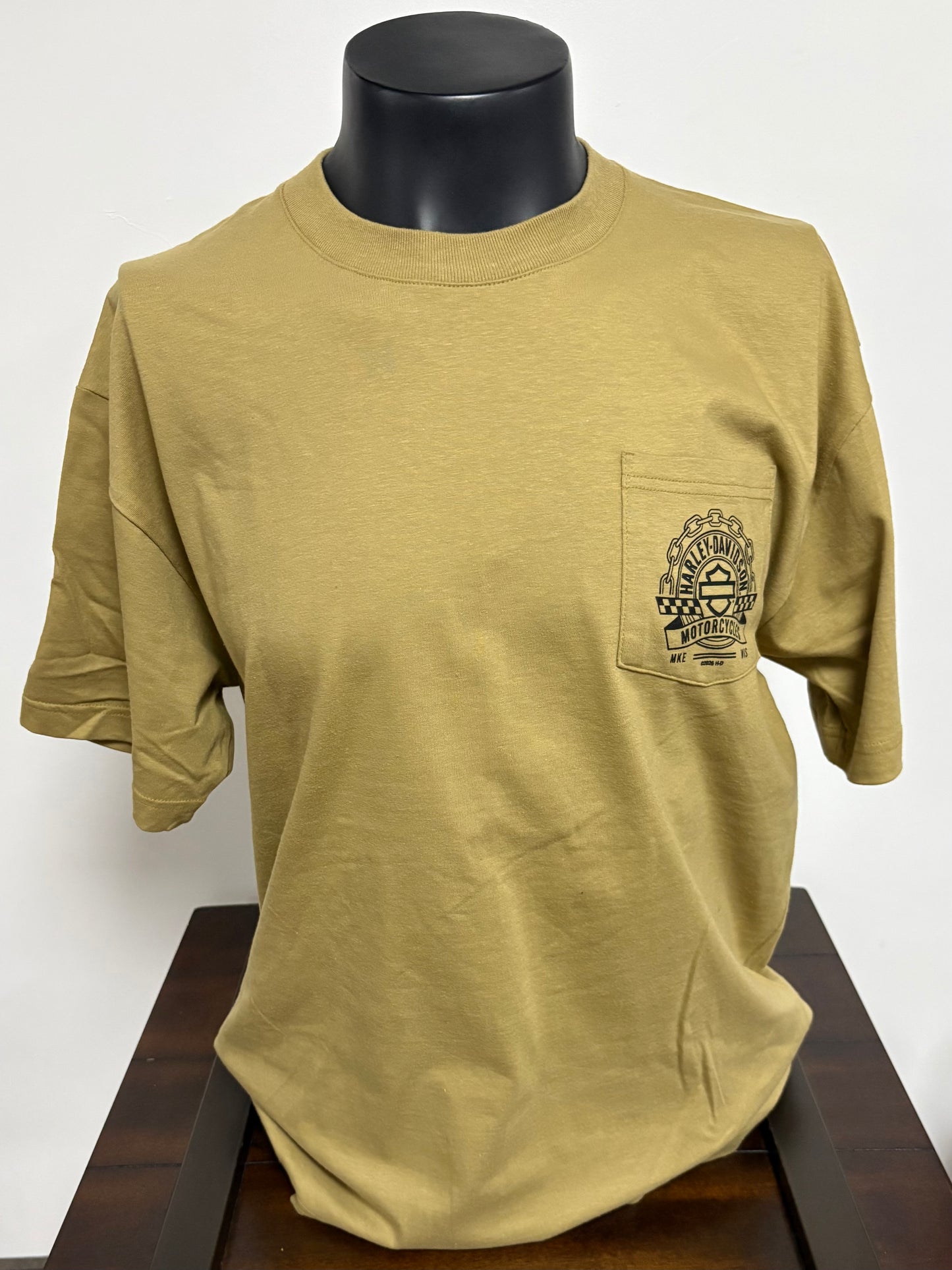 Chained Men's Pocket Tee