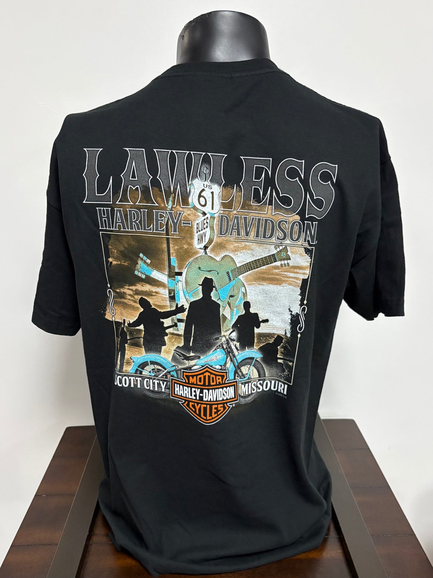 HD Postage Men's Pocket Tee