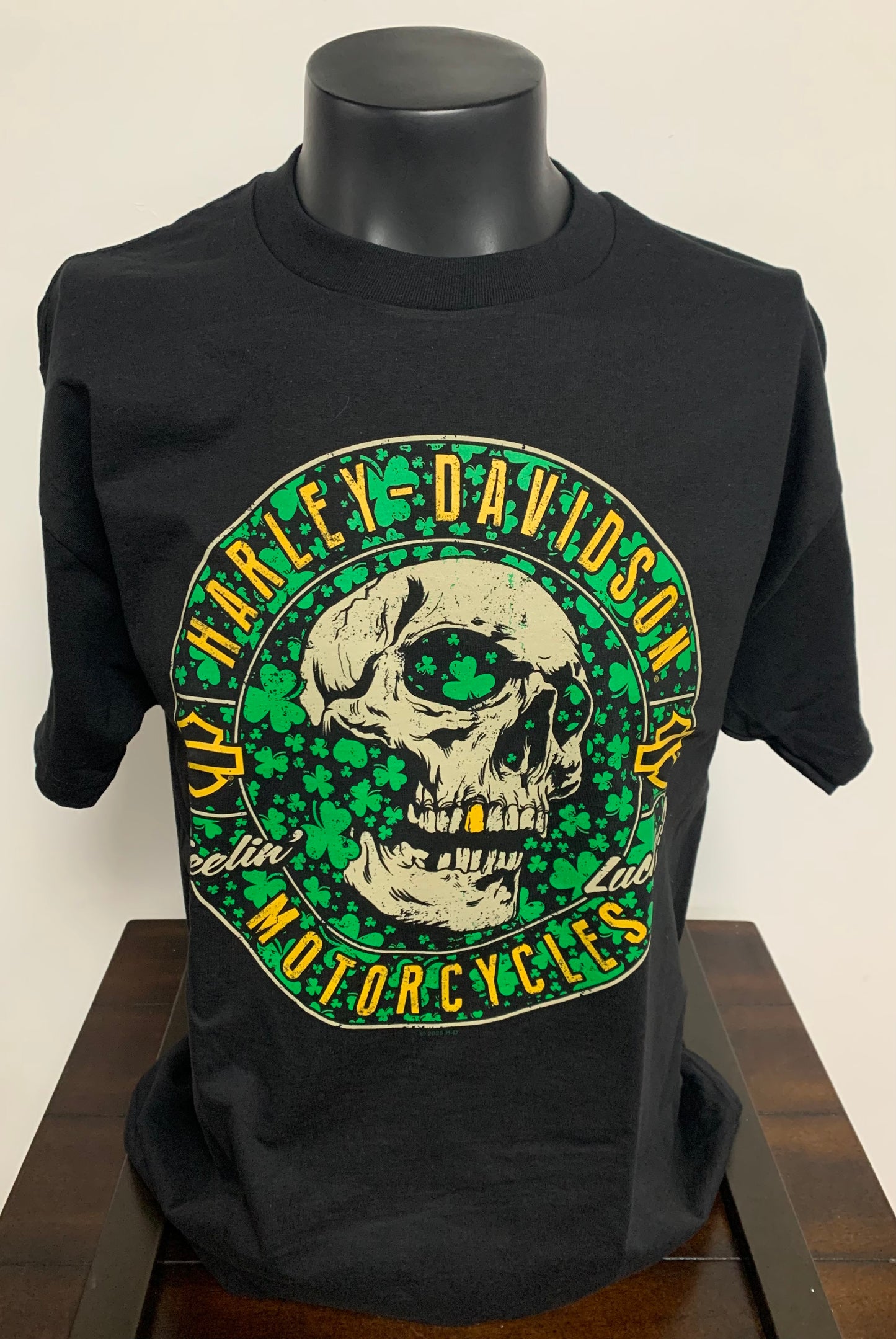 Shamrock Skull Men's Short Sleeve Tee